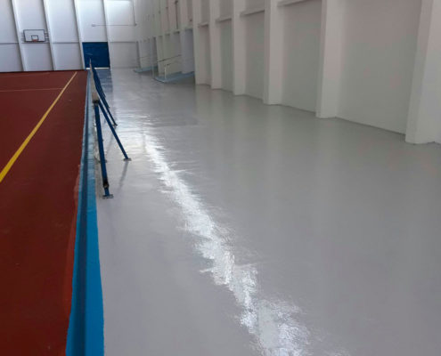 Pista polideportiva con resina deportiva Maxfloor Sport System